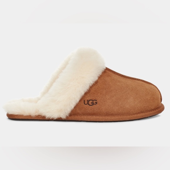 UGG Shoes - Ugg Scuffette II in Chestnut Size 7 New in box